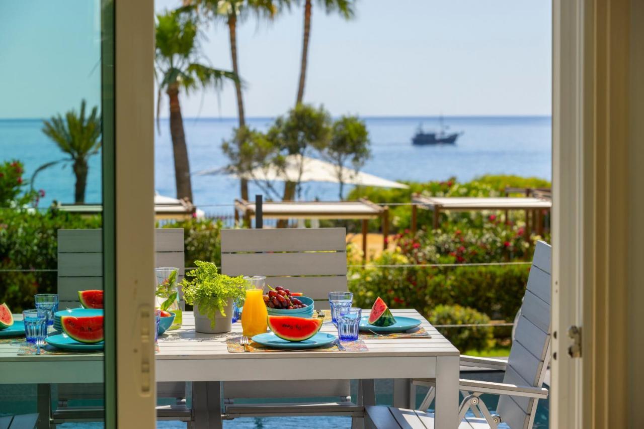 Protaras Sunrise Zen Seafront Villa Exterior foto